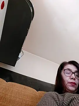 Chriss Tinaa online show from February 20, 9:32 am