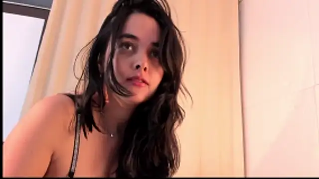 Snapshot of miss_alhy chatting on April 9, 1:49 pm miss alhy online show from April 9, 1:49 pm