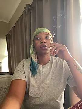 Snapshot of cherrybabe76 chatting on February 15, 10:00 am cherrybabe76 online show from February 15, 10:00 am