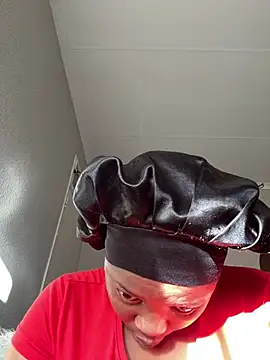 Snapshot of cherrybabe76 chatting on February 21, 3:43 pm cherrybabe76 online show from February 21, 3:43 pm