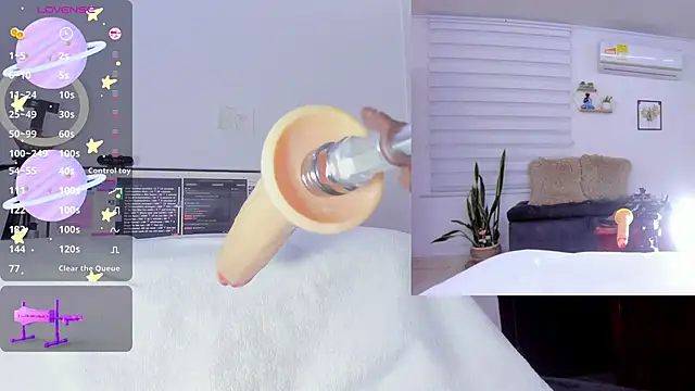 sofi velez online show from February 25, 7:31 am