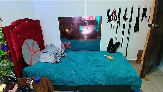 elektra 32 online show from February 22, 11:24 am