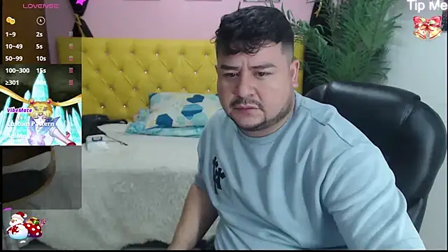 Snapshot of oso_dirty_ chatting on December 17, 5:26 pm oso dirty online show from December 17, 5:26 pm