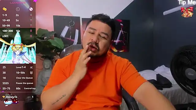 Snapshot of oso_dirty_ chatting on December 29, 5:33 pm oso dirty online show from December 29, 5:33 pm