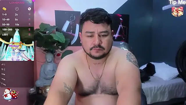 Snapshot of oso_dirty_ chatting on December 30, 5:44 pm oso dirty online show from December 30, 5:44 pm