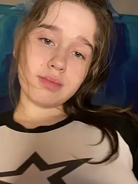 HornyGirlH online show from February 1, 3:52 am