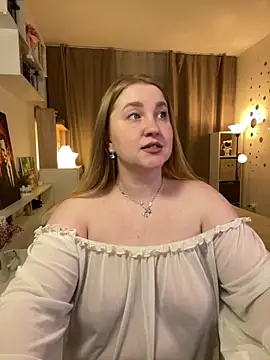 Snapshot of ollydoll92 chatting on March 16, 6:44 pm ollydoll92 online show from March 16, 6:44 pm