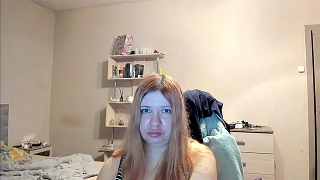 annabigasss online show from September 15, 6:19 pm