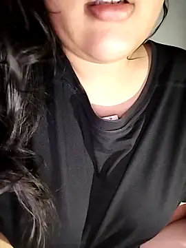 Snapshot of Annerae chatting on October 31, 5:14 pm Annerae online show from October 31, 5:14 pm