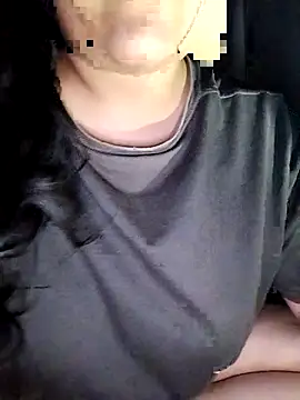 Snapshot of Annerae chatting on January 9, 4:32 pm Annerae online show from January 9, 4:32 pm