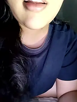 Snapshot of Annerae chatting on January 14, 6:02 pm Annerae online show from January 14, 6:02 pm