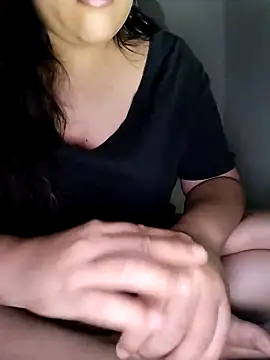 Snapshot of Annerae chatting on June 21, 5:15 pm Annerae online show from June 21, 5:15 pm