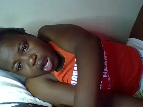 cute-marianna online show from December 15, 10:30 am