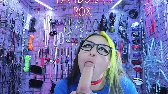 PANDORANEZZ online show from February 22, 1:35 pm