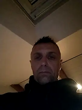 Kutasmaly online show from January 8, 2:14 am