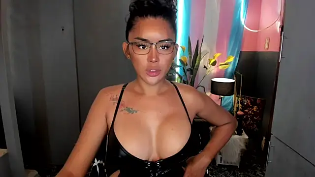 QuiinMollyXxX online show from April 17, 2:58 am