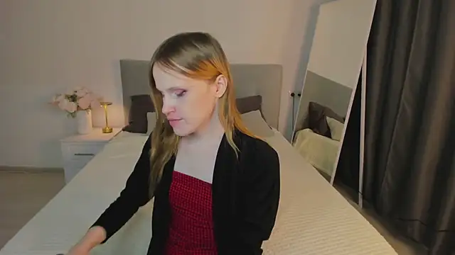 EffieMinki online show from December 1, 11:04 am