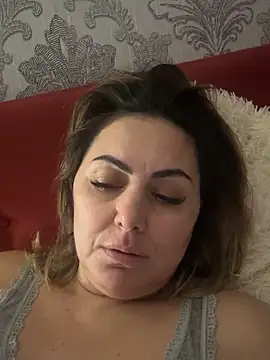 Snapshot of Emma_roqueen chatting on December 16, 8:58 pm Emma roqueen online show from December 16, 8:58 pm