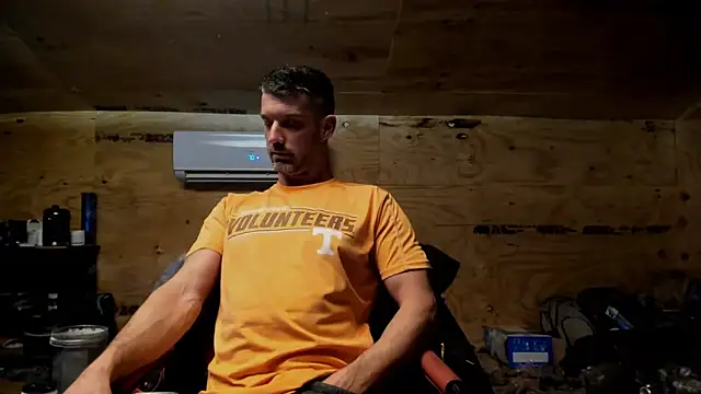 Snapshot of Kenny_Kyle chatting on January 27, 1:26 am Kenny Kyle online show from January 27, 1:26 am
