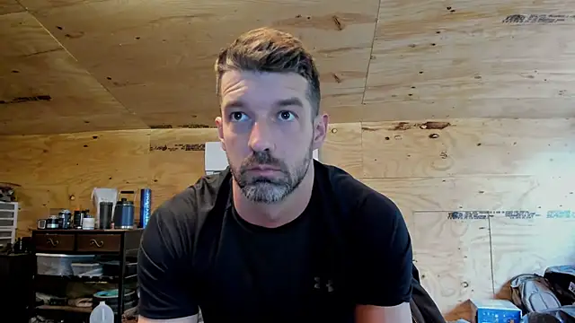 Snapshot of Kenny_Kyle chatting on February 16, 5:26 pm Kenny Kyle online show from February 16, 5:26 pm