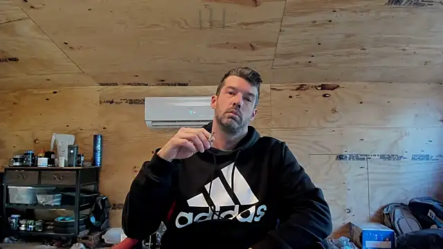 Snapshot of Kenny_Kyle chatting on February 22, 1:13 pm Kenny Kyle online show from February 22, 1:13 pm