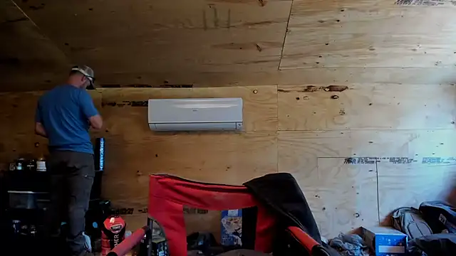 Snapshot of Kenny_Kyle chatting on February 26, 6:43 pm Kenny Kyle online show from February 26, 6:43 pm