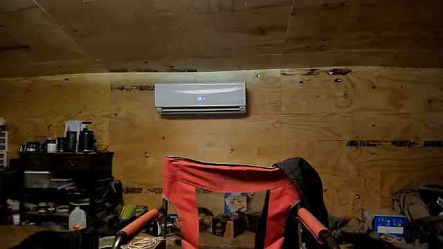 Snapshot of Kenny_Kyle chatting on March 20, 12:08 am Kenny Kyle online show from March 20, 12:08 am