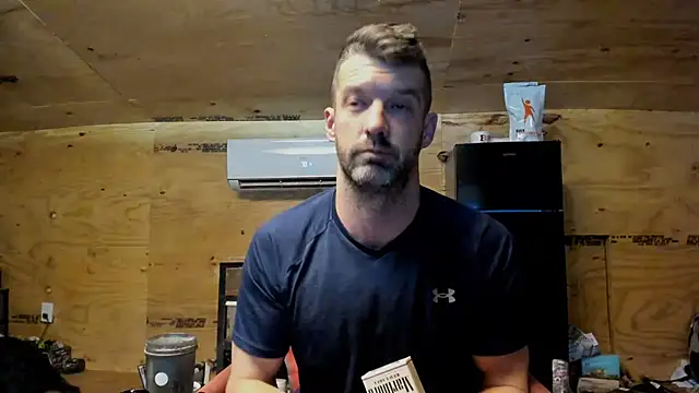 Snapshot of Kenny_Kyle chatting on October 4, 2:42 am Kenny Kyle online show from October 4, 2:42 am