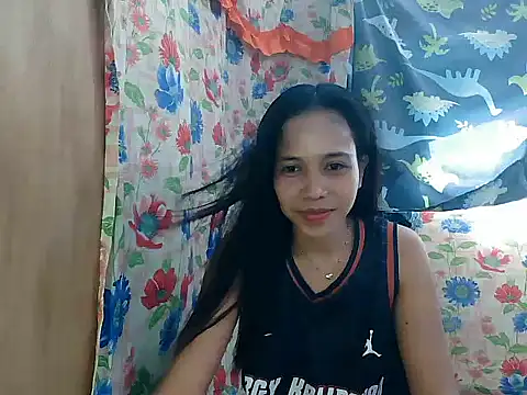 Snapshot of PinaySkinnyGirl chatting on March 5, 1:56 am PinaySkinnyGirl online show from March 5, 1:56 am