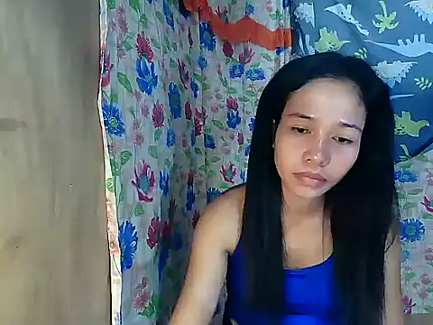 Snapshot of PinaySkinnyGirl chatting on March 17, 9:56 am PinaySkinnyGirl online show from March 17, 9:56 am