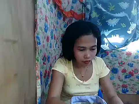Snapshot of PinaySkinnyGirl chatting on March 21, 3:00 am PinaySkinnyGirl online show from March 21, 3:00 am