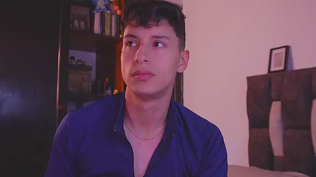 Snapshot of I_Gabriel chatting on December 16, 11:21 pm I Gabriel online show from December 16, 11:21 pm