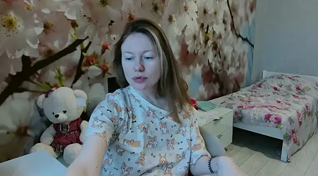 ConnieDaw online show from December 17, 5:07 am