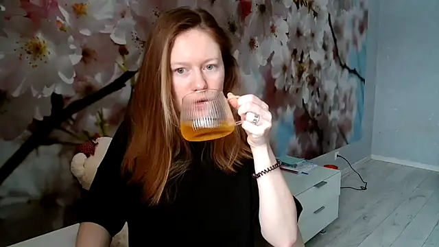 ConnieDaw online show from January 20, 5:59 am