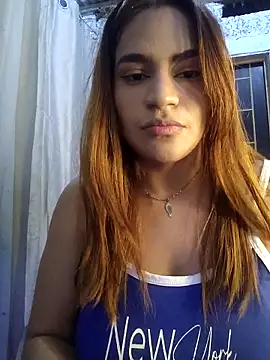 Snapshot of SexyFriends_ chatting on March 5, 2:07 am SexyFriends online show from March 5, 2:07 am
