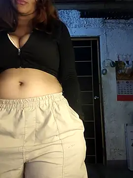 Snapshot of SexyFriends_ chatting on April 4, 1:48 am SexyFriends online show from April 4, 1:48 am