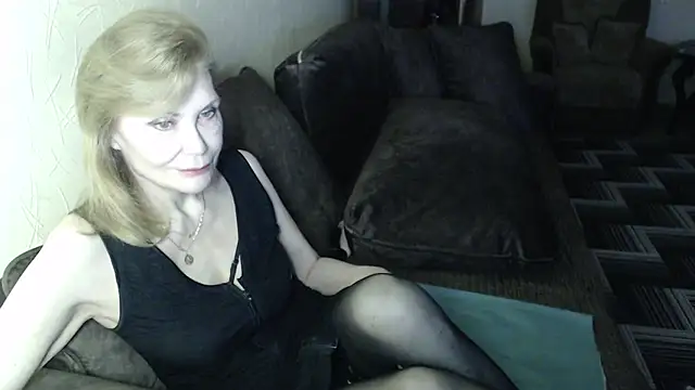 Sexy Irene online show from April 26, 5:16 am