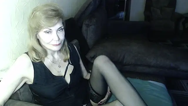 Sexy Irene online show from May 20, 5:02 am