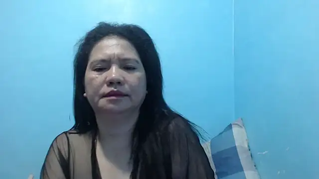 Snapshot of stacie_iris chatting on May 12, 9:34 pm stacie iris online show from May 12, 9:34 pm