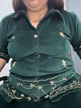 Snapshot of Preet_Kaur_69 chatting on February 8, 6:33 pm Preet Kaur 69 online show from February 8, 6:33 pm