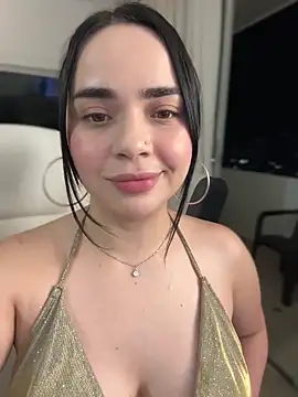 Snapshot of GeorginaJones chatting on January 25, 12:59 am GeorginaJones online show from January 25, 12:59 am