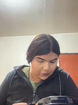 Snapshot of Lia_sexx chatting on December 15, 7:18 pm Lia sexx online show from December 15, 7:18 pm