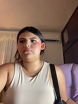 Snapshot of Lia_sexx chatting on February 23, 7:11 pm Lia sexx online show from February 23, 7:11 pm