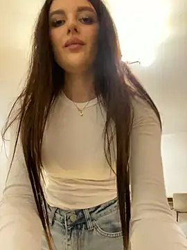 little belucci online show from March 8, 7:53 pm