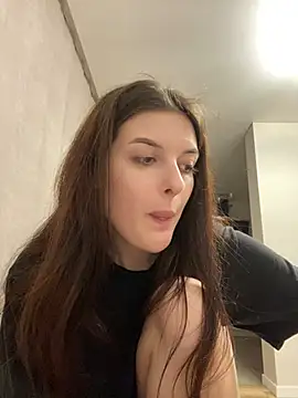 little belucci online show from March 22, 6:47 pm