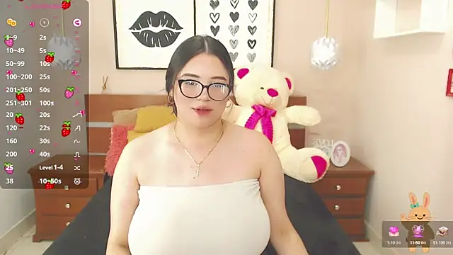 Snapshot of miss_linda_ chatting on January 22, 7:34 pm miss linda online show from January 22, 7:34 pm