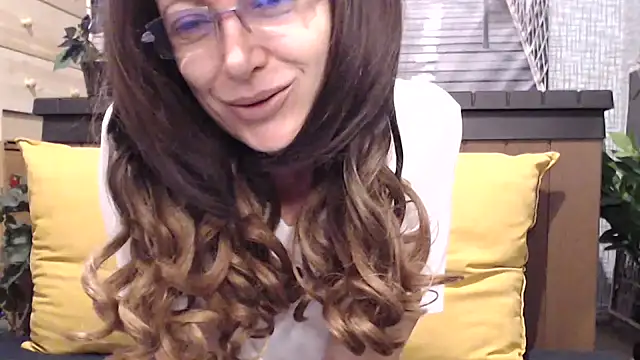 Snapshot of lilianleight chatting on November 22, 10:58 am lilianleight online show from November 22, 10:58 am