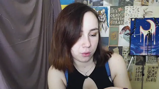 VeryVeryVeryShy  online show from March 13, 6:48 am