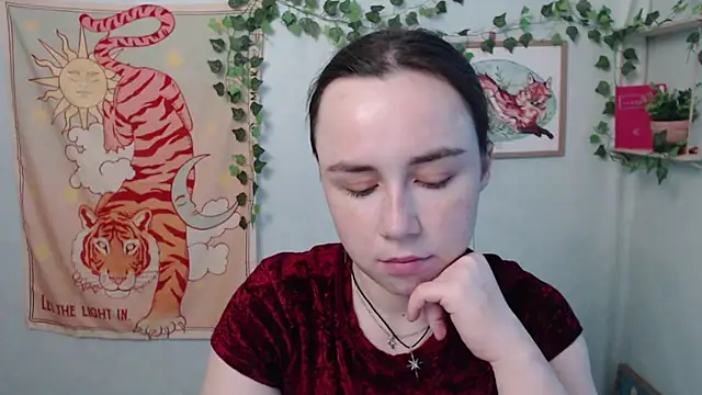 Snapshot of VeryVeryVeryShy_ chatting on June 25, 5:34 am VeryVeryVeryShy online show from June 25, 5:34 am