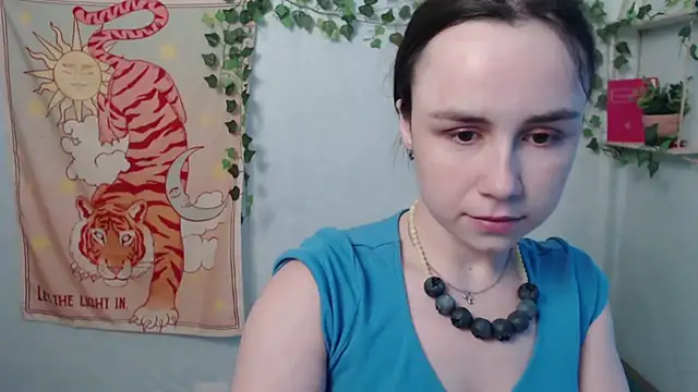 Snapshot of VeryVeryVeryShy_ chatting on July 1, 5:42 am VeryVeryVeryShy online show from July 1, 5:42 am
